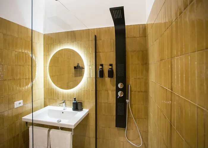 Re Di Luxury 4*